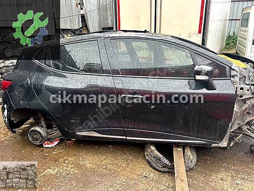 Renault Clio Sağ Arka Kapı çıkma parça