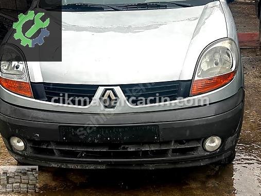 Renault Kangoo Çamurluk çıkma parça