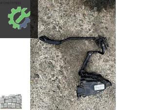 RENO KANGO 2 GAZ PEDALI 82 0008 9851