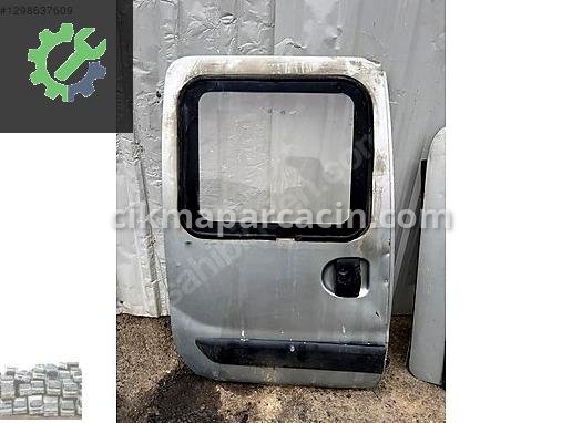 Renault Kangoo Sağ Arka Kapı çıkma parça