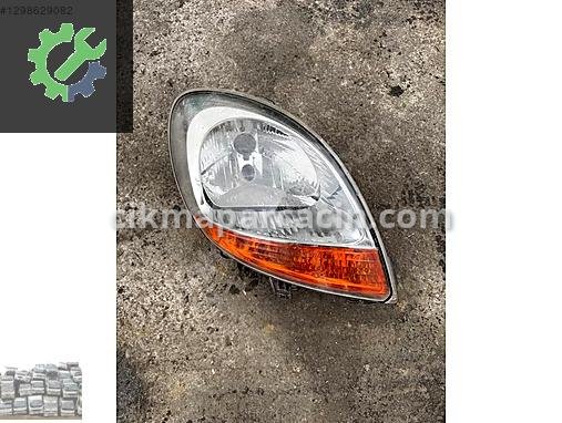 Renault Kangoo Sağ Ön Far çıkma parça