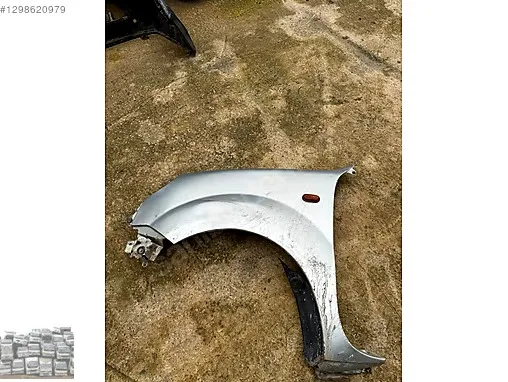 Renault Kangoo Sol Ön Çamurluk çıkma parça