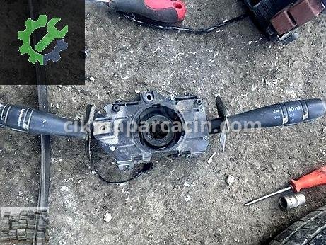 Renault Laguna Silecek Kolu çıkma parça