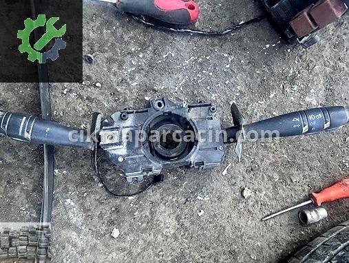 Renault Laguna Sinyal Kolu çıkma parça
