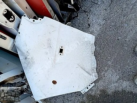 Renault Master Çamurluk MASTER2 çıkma parça