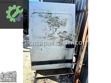 Renault Master Sağ Kapı çıkma parça