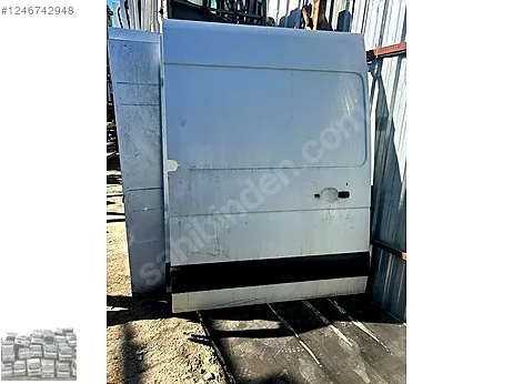 Renault Master Sağ Kapı çıkma parça