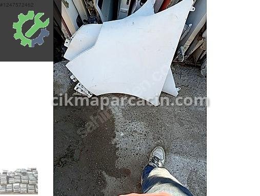 Renault Master Çamurluk çıkma parça