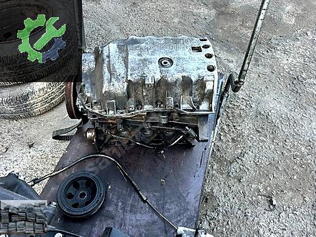 Renault Trafic Yarım Motor çıkma parça