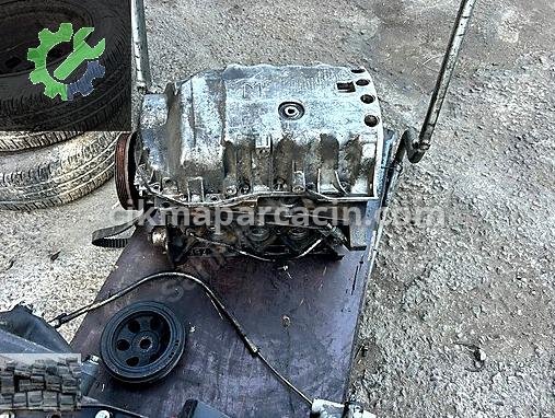 Renault Trafic Yarım Motor çıkma parça