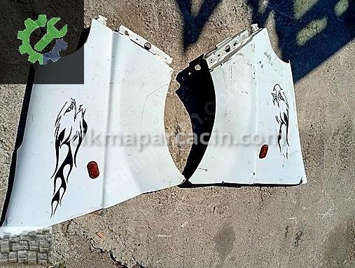 Renault Trafic Çamurluk çıkma parça