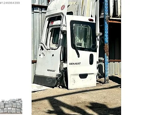 Renault Trafic Bagaj Kapağı çıkma parça