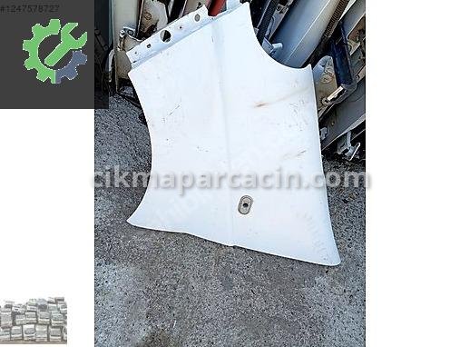 Renault Trafic Çamurluk çıkma parça