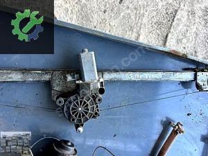 RENO TRAFİC SOL CAM KRİKOSU