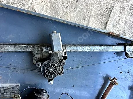 Renault Trafic Cam Krikosu çıkma parça