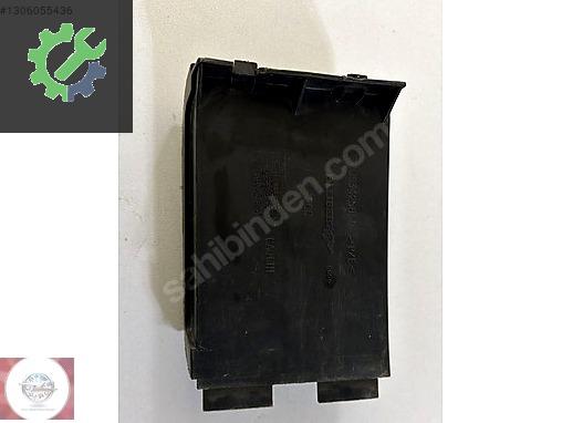 RENULT MEGANE 1 ARKA TAMPON BRAKETİ MAİS ORJİNAL 7702127279
