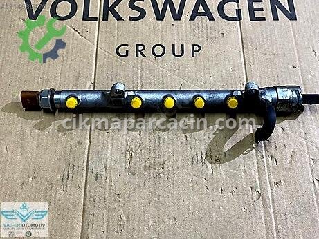 Skoda Roomster Enjektör Kütüğü çıkma parça