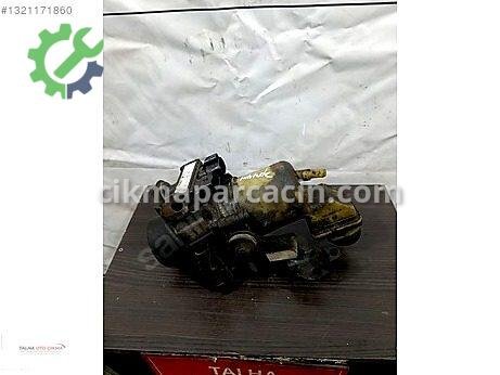 Renault Latitude Direksiyon Pompası çıkma parça