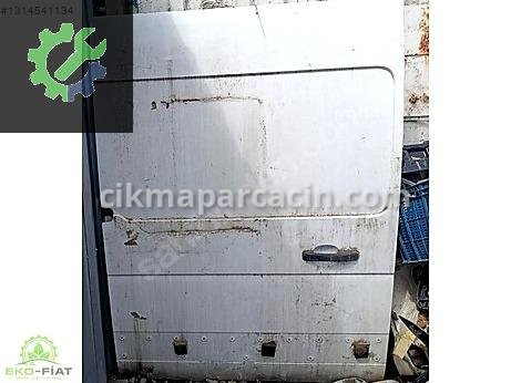 Renault Master Sağ Kapı çıkma parça