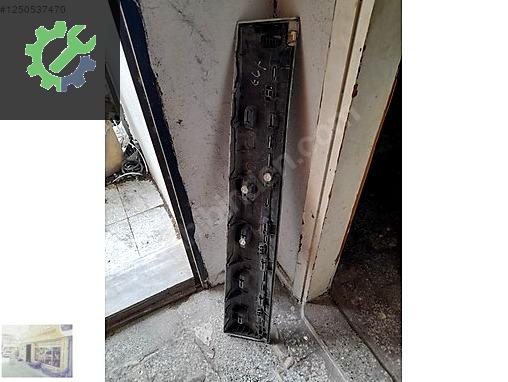 SCENİC 3 SAĞ ÖN KAPI BANDI 801861399R