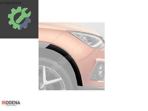 SEAT ARONA 2018- ÖN ÇAMURLUK DODİK (KÜÇÜK PARÇA-S. DELİKSİZ) SAĞ