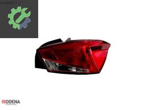 SEAT İBİZA 2018- ARKA STOP SAĞ SIFIR 6F0945096H