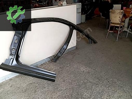 SEAT LEON SOL MASBİYEL KAPİ YUVASİ ORTA DİREK FRANGART