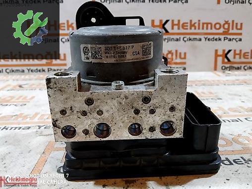 Volkswagen Golf Beyin 5154-7114 çıkma parça