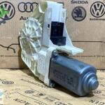 Volkswagen Sharan 2011-2023 Çıkma Cam 8K0959801B