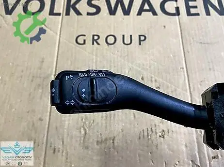 Skoda Fabia Sinyal Kolu çıkma parça
