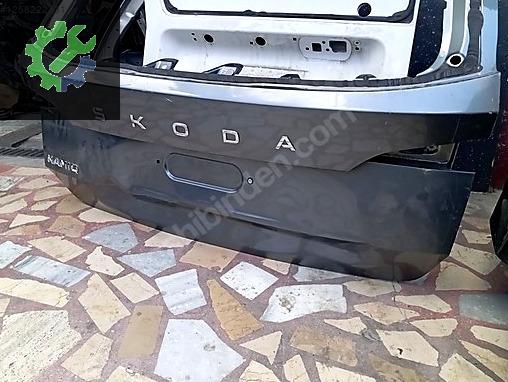 SKODA KAMİQ BAGAJ KAPAGİ