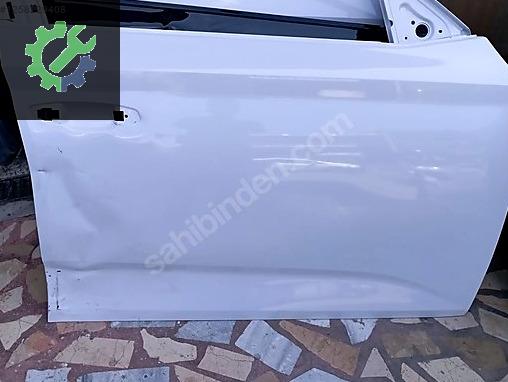 SKODA KAMİQ SAG ON KAPİ