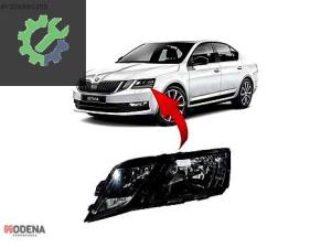 SKODA OCTAVİA 2017-2020 ÖN FAR SOL HALOJEN TİP SIFIR 5E1941015C