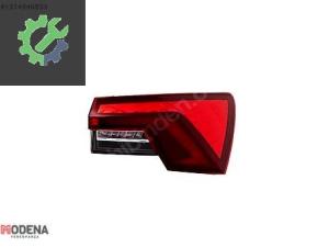SKODA OCTAVİA 2020-2024 STOP LAMBASI (LEDLİ) DIŞ SAĞ 5E3945208