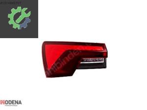 SKODA OCTAVİA 2020-2024 STOP LAMBASI (LEDLİ) DIŞ SOL 5E3945207