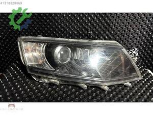Skoda Octavia Sağ Far