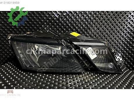 Skoda Octavia Sağ Ön Far çıkma parça
