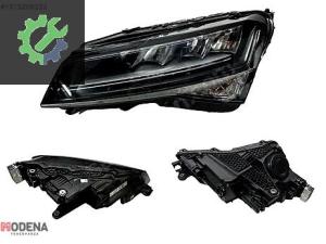 SKODA SUPERB 2019-2024 ÖN FAR (LED) SOL SIFIR 3V1941015C