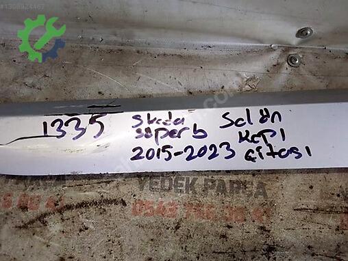 Skoda Superb Kapı (Ön Sol) çıkma parça