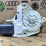 Skoda Superb 2008-2015 Çıkma Cam 8K0959812A