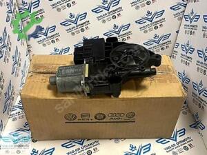 Skoda Superb 2015-2024 Çıkma Cam Motoru 5Q0959812E