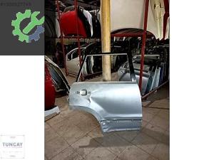 SUZUKİ GRAND VİTARA SAĞ ARKA KAPI 2006-2012 ÇIKMA ORİJİNAL PARÇA