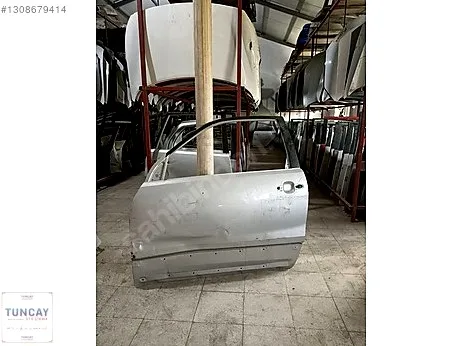 Suzuki Grand Vitara Kapı (Ön Sol) çıkma parça