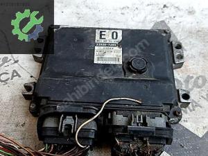 SUZUKİ SWİFT 1.3 MOTOR BEYNİ ECU 33920-72K0 MB112300-82