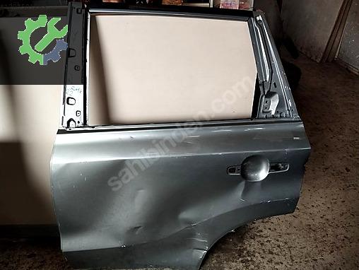 SUZUKİ VİTARA SOL ARKA KAPI