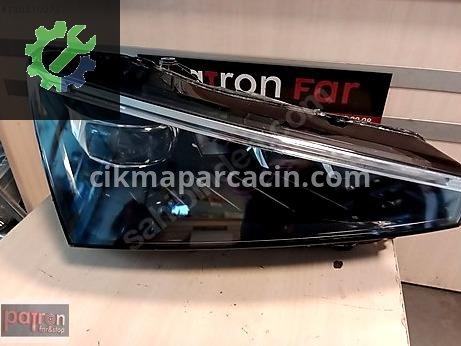 Skoda Octavia Sağ Ön Far çıkma parça