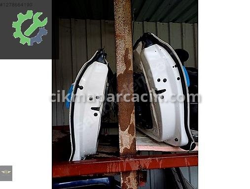 Volkswagen Scirocco Sağ Kapı çıkma parça