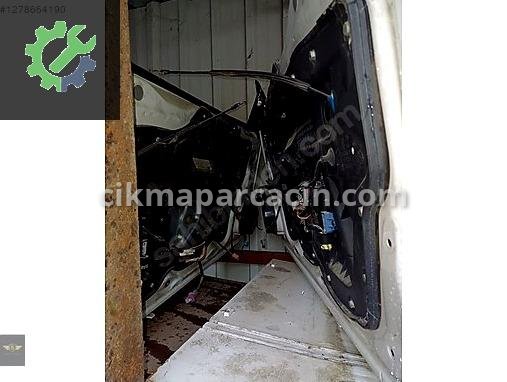 Volkswagen Scirocco Sağ Kapı çıkma parça