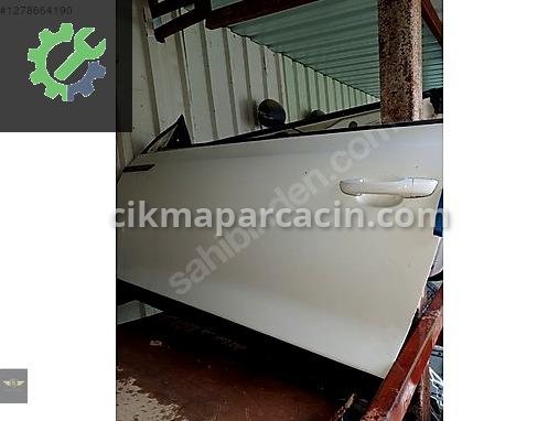 Volkswagen Scirocco Sağ Kapı çıkma parça