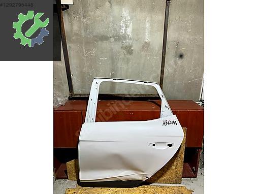 Seat Arona sol arka kapı